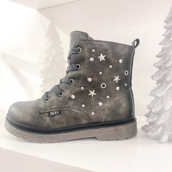 XTI Grey Boot with Silver Details